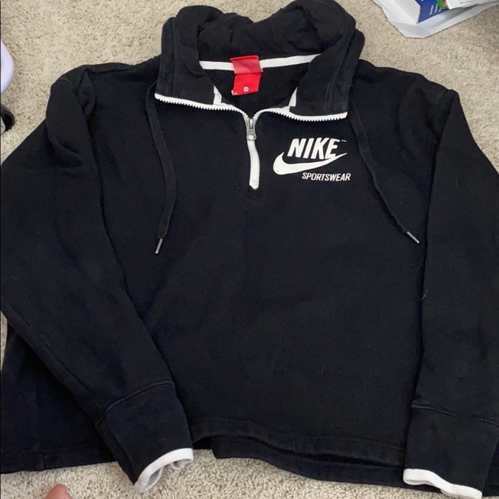 Nike Sweatshirt!